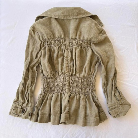 top - Picture 2 of 8